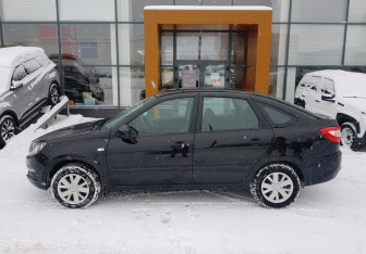 Подержанный автомобиль LADA (ВАЗ) Granta Hatchback 2020 года (8 фото)