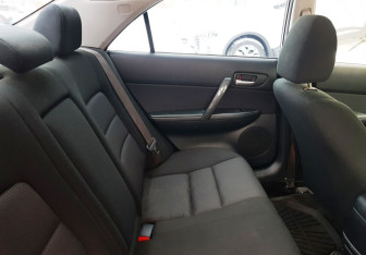 Подержанный автомобиль Mazda 6 Sedan 2006 года (10 фото)