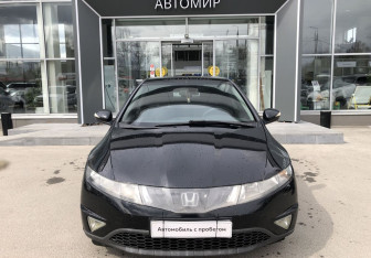 Подержанный автомобиль Honda Civic Hatchback 2008 года (2 фото)