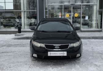 Подержанный автомобиль Kia Cerato Sedan 2011 года (2 фото)