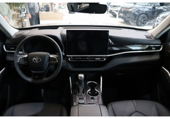 Новый Toyota Highlander 2025 (11 фото)