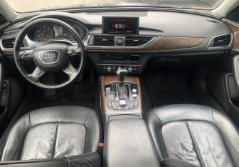 Подержанный автомобиль Audi A6 Sedan 2012 года (10 фото)