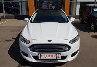 Подержанный автомобиль Ford Mondeo Sedan 2017 года (2 фото)