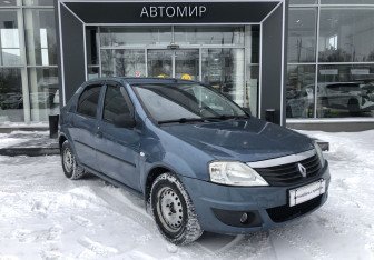 Подержанный автомобиль Renault Logan Sedan 2011 года (3 фото)