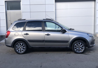 Подержанный автомобиль LADA (ВАЗ) Granta Wagon 2020 года (4 фото)