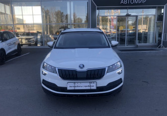 Подержанный автомобиль Skoda Karoq 2020 года (2 фото)