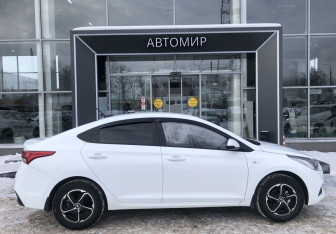 Подержанный автомобиль Hyundai Solaris Sedan 2019 года (4 фото)