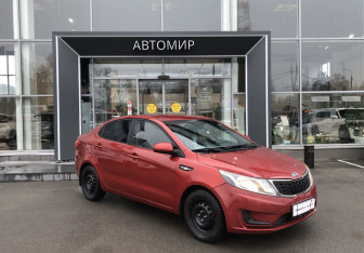Подержанный автомобиль Kia Rio Sedan 2012 года (3 фото)