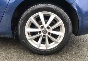 Подержанный автомобиль Renault Megane Wagon 2019 года (15 фото)