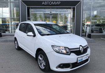 Подержанный автомобиль Renault Sandero 2014 года (3 фото)