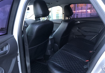 Подержанный автомобиль Ford Focus Sedan 2012 года (11 фото)