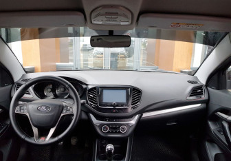 Подержанный автомобиль LADA (ВАЗ) Vesta Sedan 2016 года (11 фото)