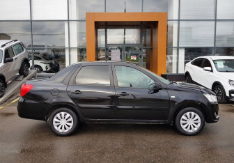 Подержанный автомобиль Datsun on-DO 2016 года (4 фото)