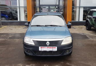 Подержанный автомобиль Renault Logan Sedan 2011 года (2 фото)