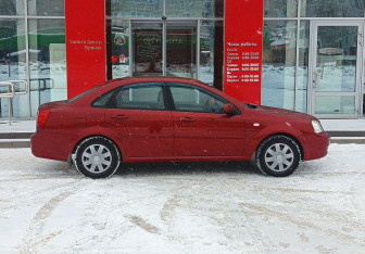 Подержанный автомобиль Chevrolet Lacetti Sedan 2008 года (4 фото)