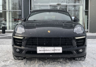 Подержанный автомобиль Porsche Macan 2014 года (2 фото)