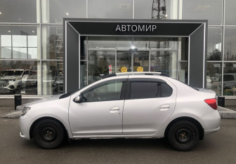 Подержанный автомобиль Renault Logan Sedan 2016 года (8 фото)