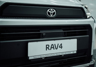 Новый Toyota RAV4 2026 (8 фото)