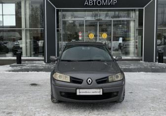 Подержанный автомобиль Renault Megane Sedan 2008 года (2 фото)