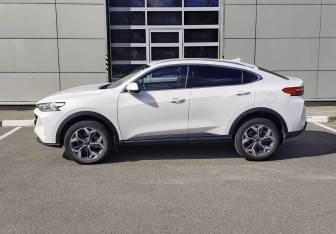 Подержанный автомобиль Haval F7x 2023 года (8 фото)
