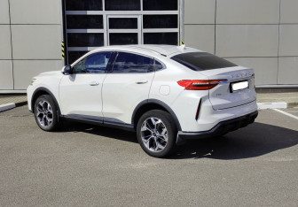 Подержанный автомобиль Haval F7x 2023 года (7 фото)