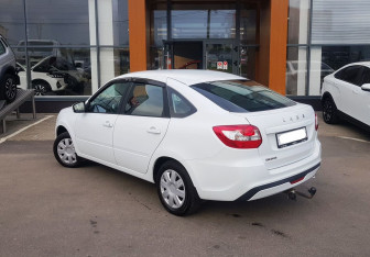 Подержанный автомобиль LADA (ВАЗ) Granta Liftback 2023 года (7 фото)