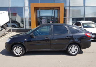 Подержанный автомобиль LADA (ВАЗ) Granta Liftback 2018 года (8 фото)