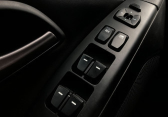 Подержанный автомобиль Hyundai ix35 2013 года (10 фото)