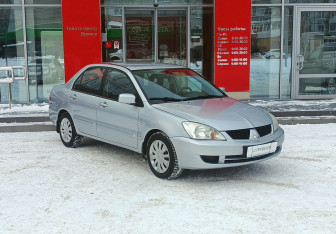 Подержанный автомобиль Mitsubishi Lancer Sedan 2007 года (3 фото)