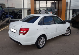 Подержанный автомобиль LADA (ВАЗ) Granta Sedan 2023 года (5 фото)