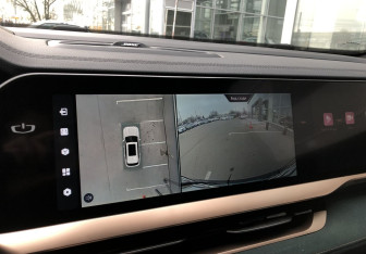 Подержанный автомобиль Geely Monjaro 2023 года (16 фото)