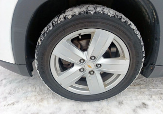 Подержанный автомобиль Chevrolet Orlando 2012 года (10 фото)