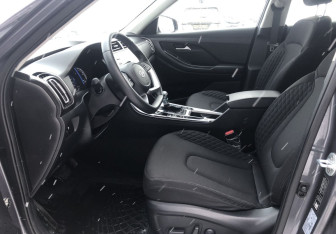 Подержанный автомобиль Hyundai Creta 2021 года (9 фото)