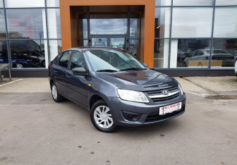Подержанный автомобиль LADA (ВАЗ) Granta Liftback 2015 года (3 фото)
