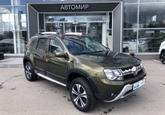 Подержанный автомобиль Renault Duster 2017 года (3 фото)