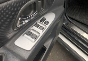 Подержанный автомобиль Great Wall Hover H3 2010 года (12 фото)