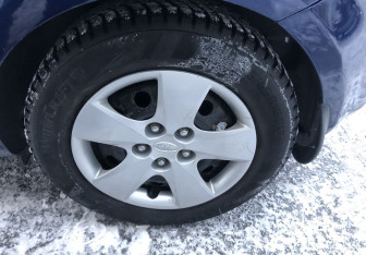 Подержанный автомобиль Kia Ceed Hatchback 2008 года (15 фото)