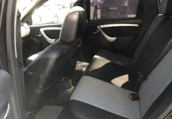 Подержанный автомобиль Nissan Terrano 2015 года (11 фото)