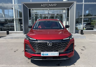 Подержанный автомобиль Changan UNI-S 2024 года (2 фото)