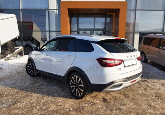 Подержанный автомобиль LADA (ВАЗ) Vesta Wagon 2024 года (7 фото)