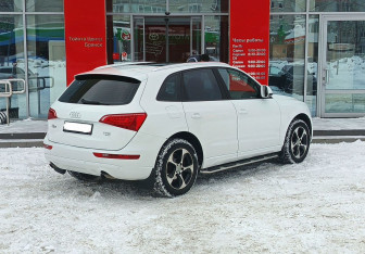 Подержанный автомобиль Audi Q5 2012 года (5 фото)