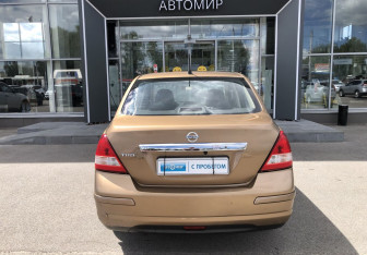 Подержанный автомобиль Nissan Tiida Sedan 2007 года (6 фото)