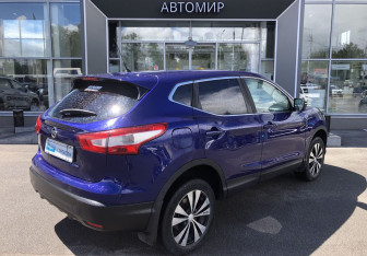 Подержанный автомобиль Nissan Qashqai 2014 года (5 фото)