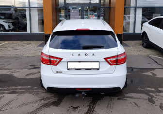 Подержанный автомобиль LADA (ВАЗ) Vesta Wagon 2020 года (6 фото)