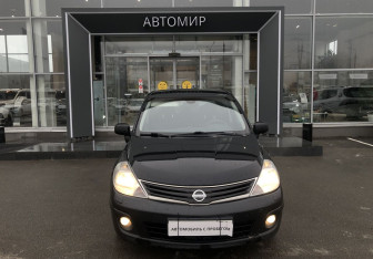 Подержанный автомобиль Nissan Tiida Sedan 2011 года (2 фото)