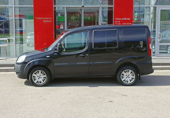 Подержанный автомобиль Fiat Doblo 2011 года (8 фото)