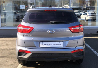 Подержанный автомобиль Hyundai Creta 2018 года (6 фото)