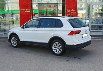 Подержанный автомобиль Volkswagen Tiguan 2020 года (7 фото)