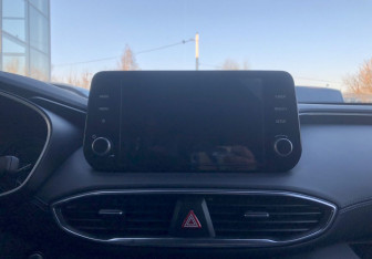 Подержанный автомобиль Hyundai Santa Fe 2021 года (15 фото)