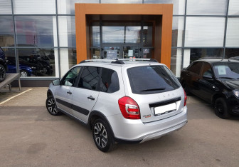 Подержанный автомобиль LADA (ВАЗ) Granta Wagon 2024 года (7 фото)
